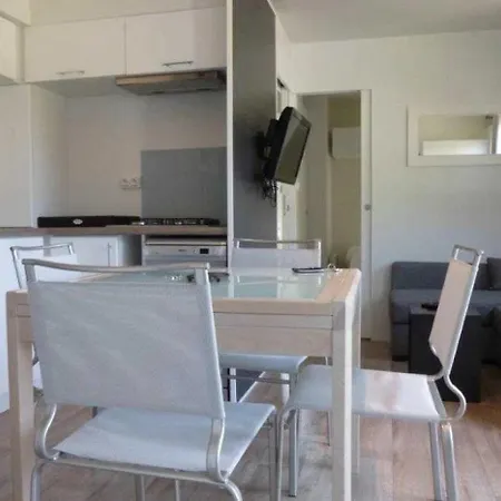 Zecamping 3 étoiles Animé Pet Friendly Familial Piscine Chauffée *