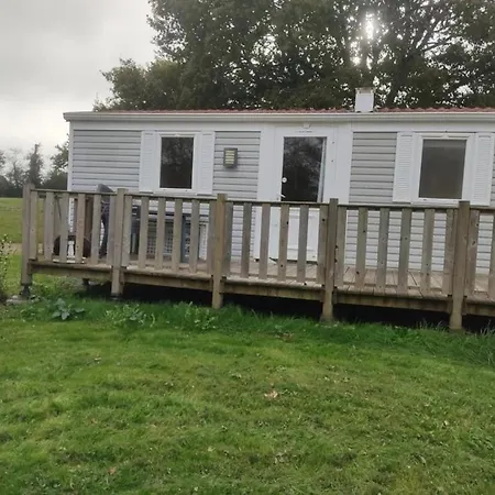 Zecamping 3 étoiles Animé Pet Friendly Familial Piscine Chauffée *
