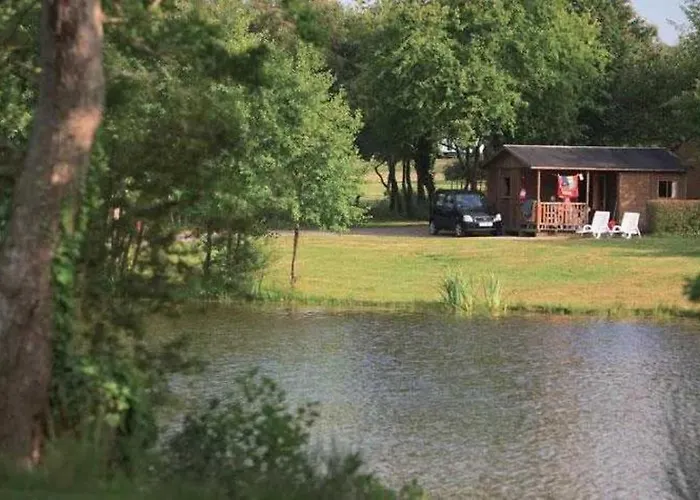 Zecamping 3 Anime Pet Friendly Familial Piscine Chauffee Campsite